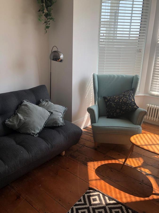The Nest, Central Falmouth, 10 Mins To The Beaches And Off Street Parking Exterior foto